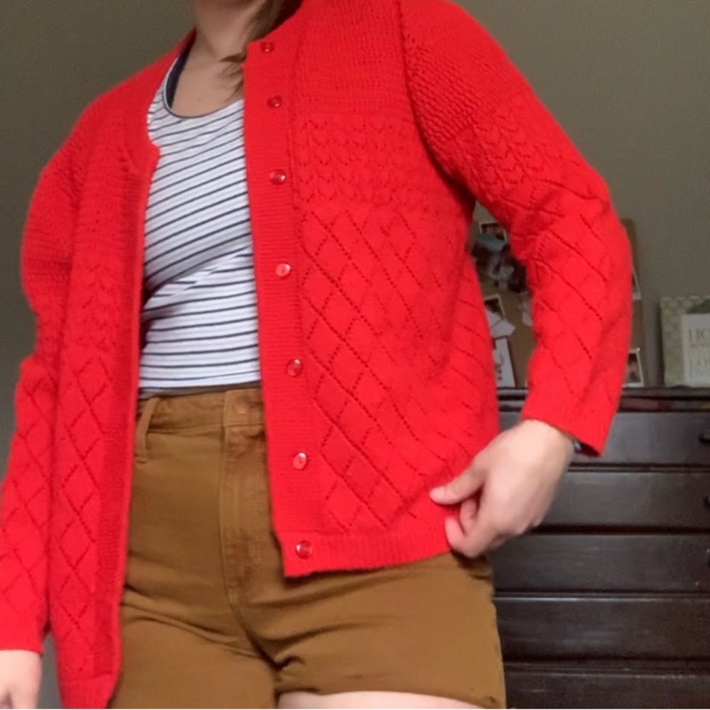 Knit vintage red cardigan